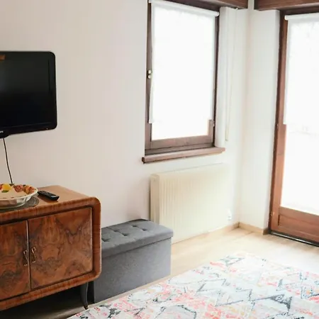 Apartment Guesthost - Casatita Nest Near The University