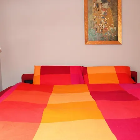 Guesthost - Casatita Nest Near The University Trento